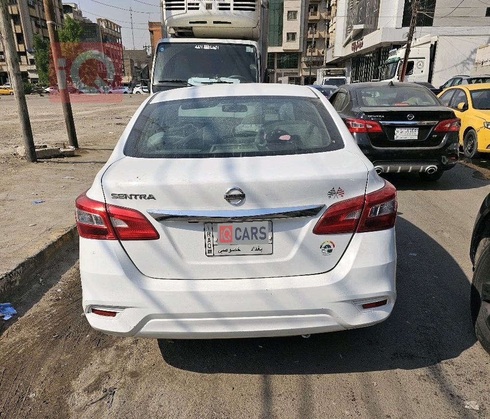 نیسان سێنترا